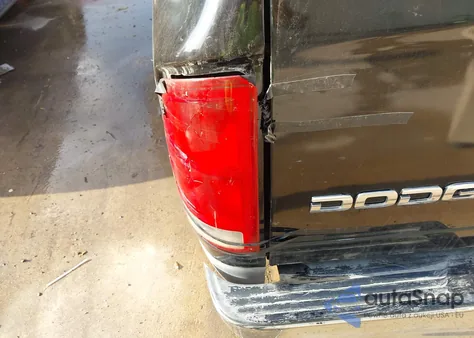 2004 Dodge Ram 1500 Slt/Laramie из США, поврежденный, VIN 1D7HA18D04S581853